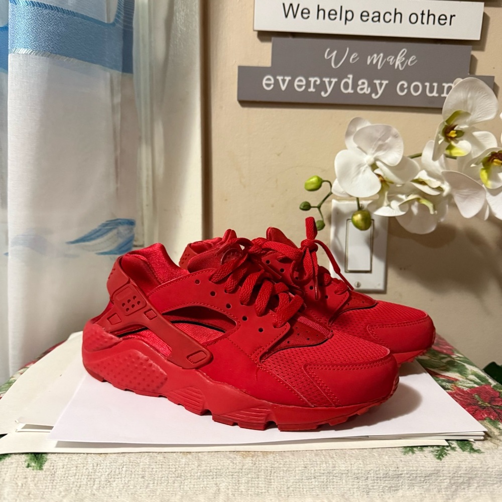Nike Huaraches Triple Red GS Womens Running Shoes